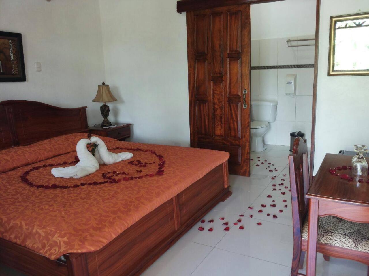 Hotel Los Higuerones Paso Canoas Ngoại thất bức ảnh
